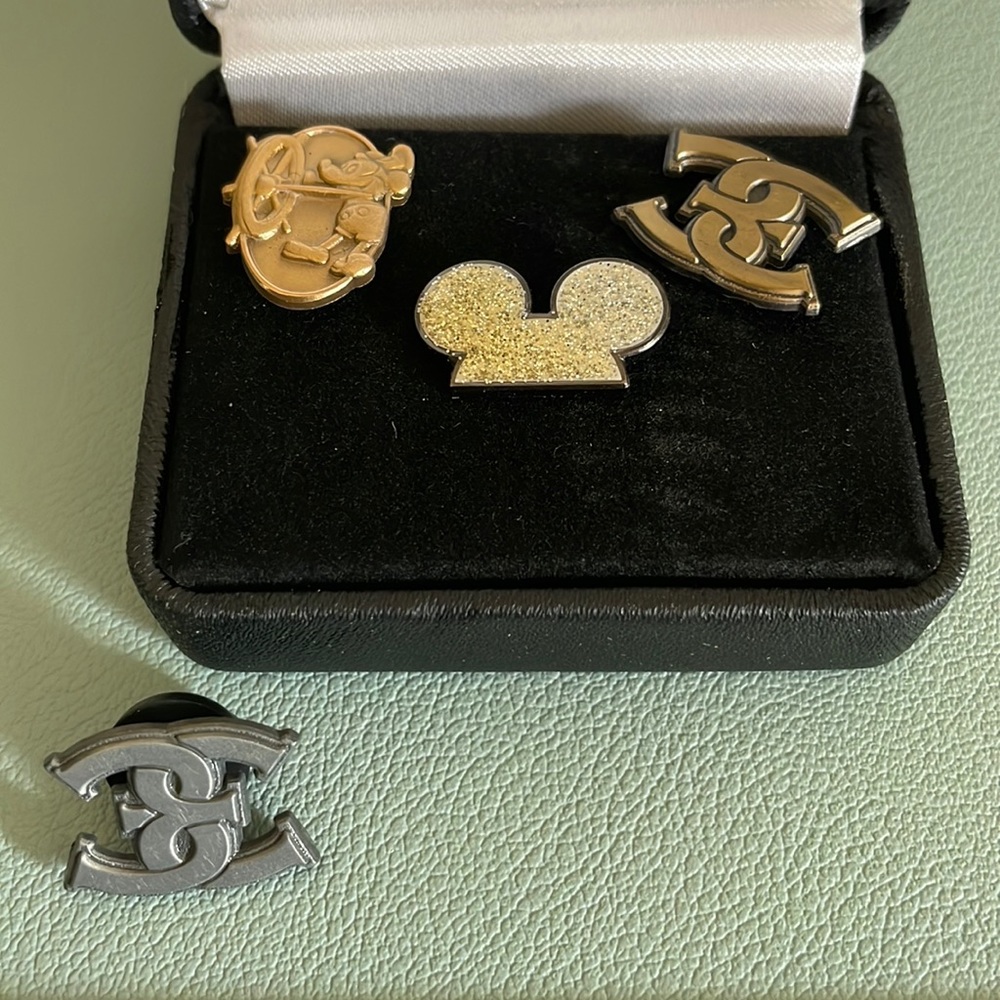 Disney Pin